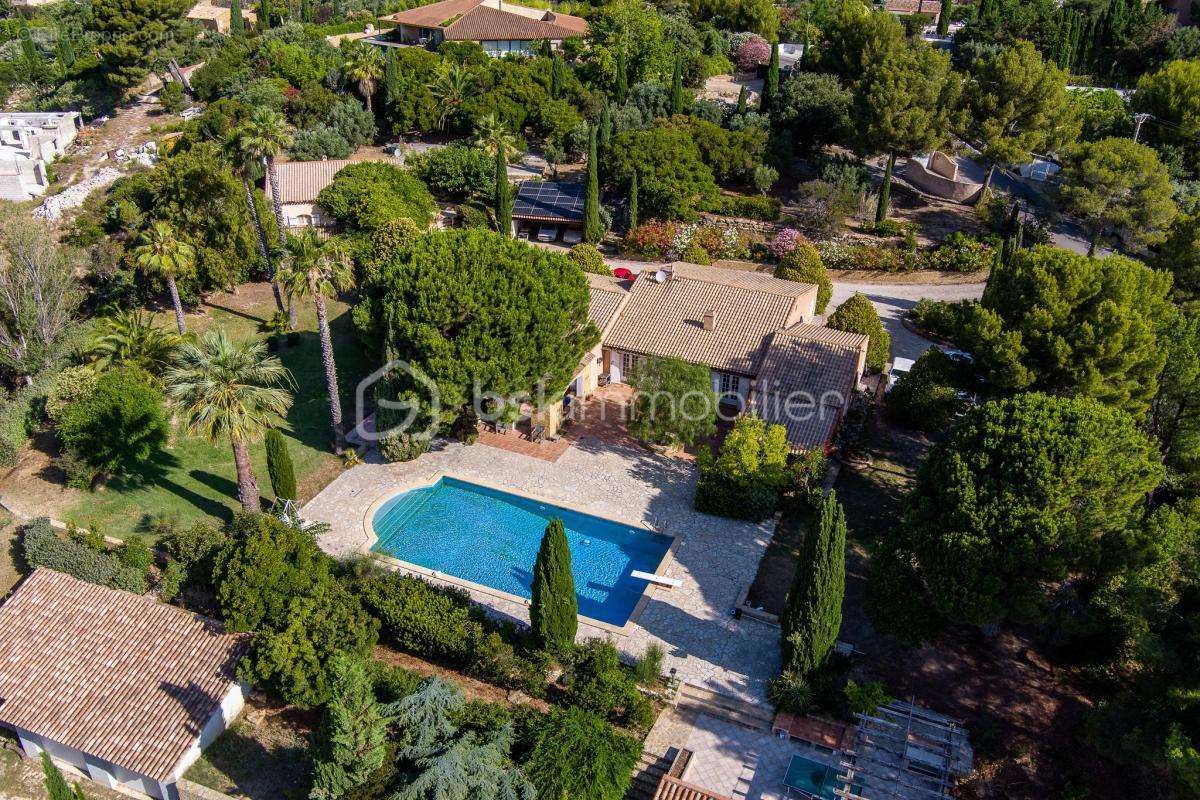 Maison à LA CADIERE-D'AZUR