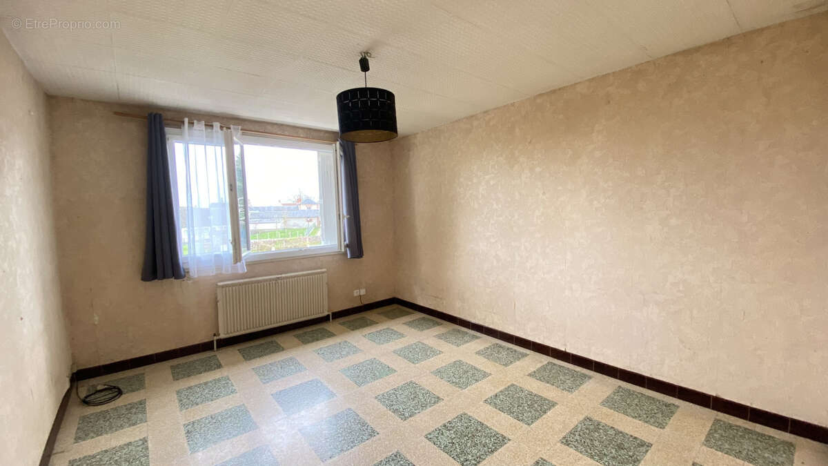 Maison à CLOYES-SUR-LE-LOIR