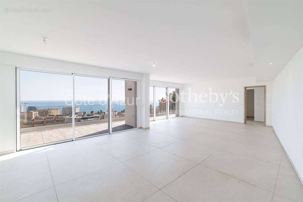 Beausoleil appartement 4 pièces 134 m² dernier étage toit terrasse proche Monaco immeuble récent - photo 3