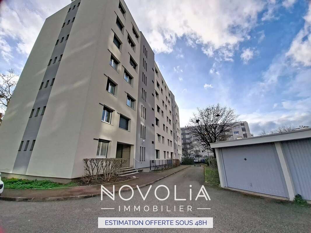 Appartement à LYON-8E