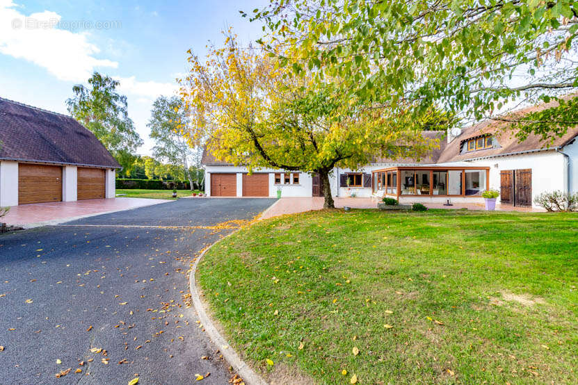 Maison à DAMPIERRE-EN-GRACAY