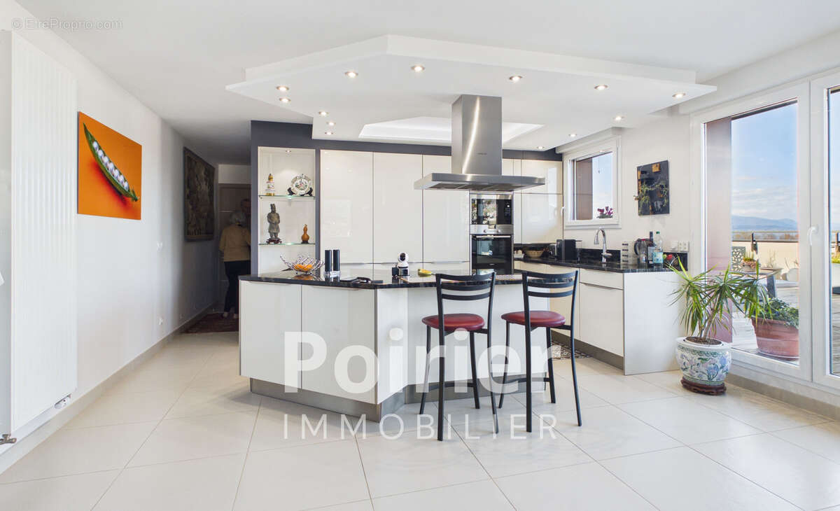 Appartement à SCIEZ