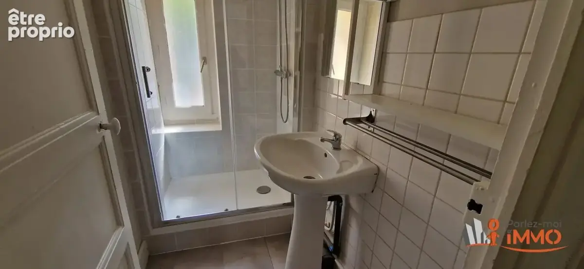Maison de ville de 125m² (divisible en 3 appartements) - photo 13