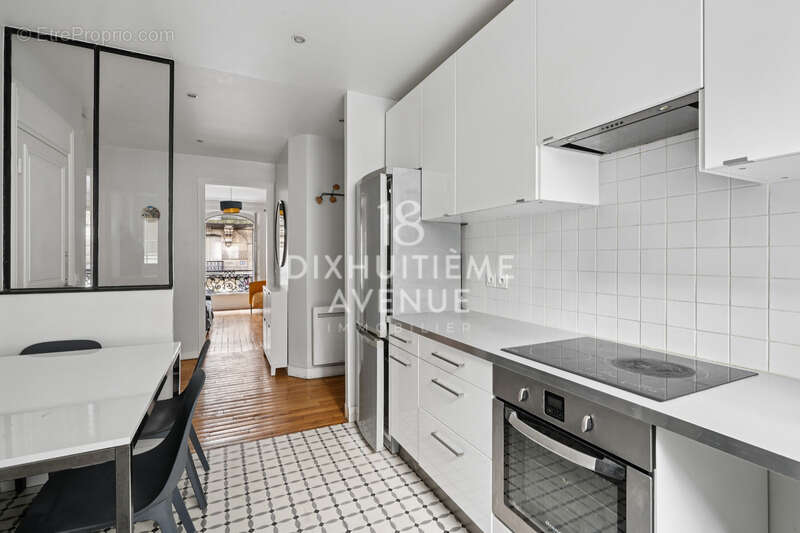 Appartement à PARIS-18E