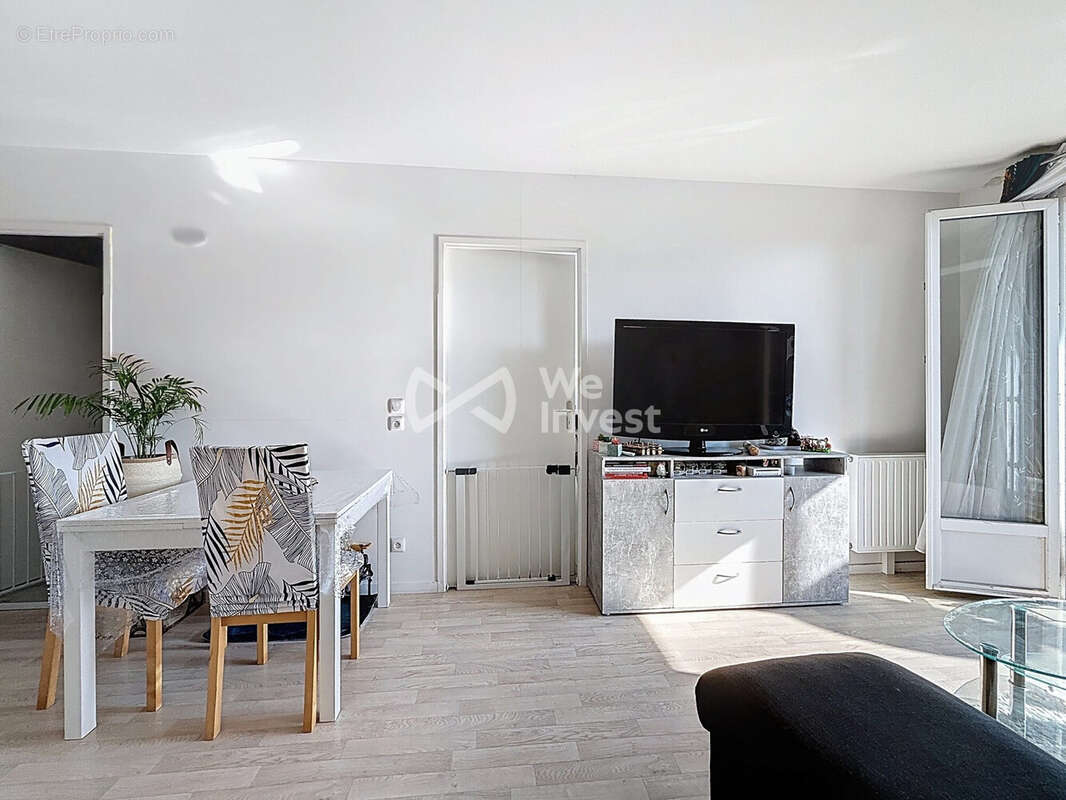 Appartement à VILLENOY