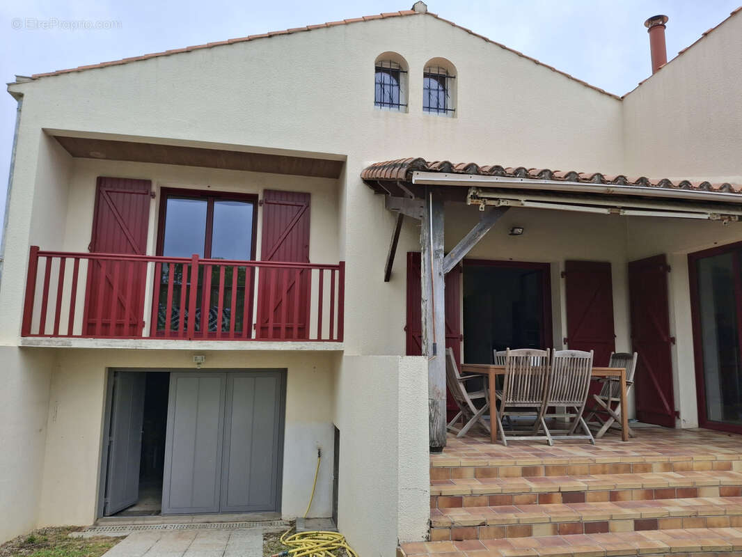 Maison à DOMPIERRE-SUR-YON