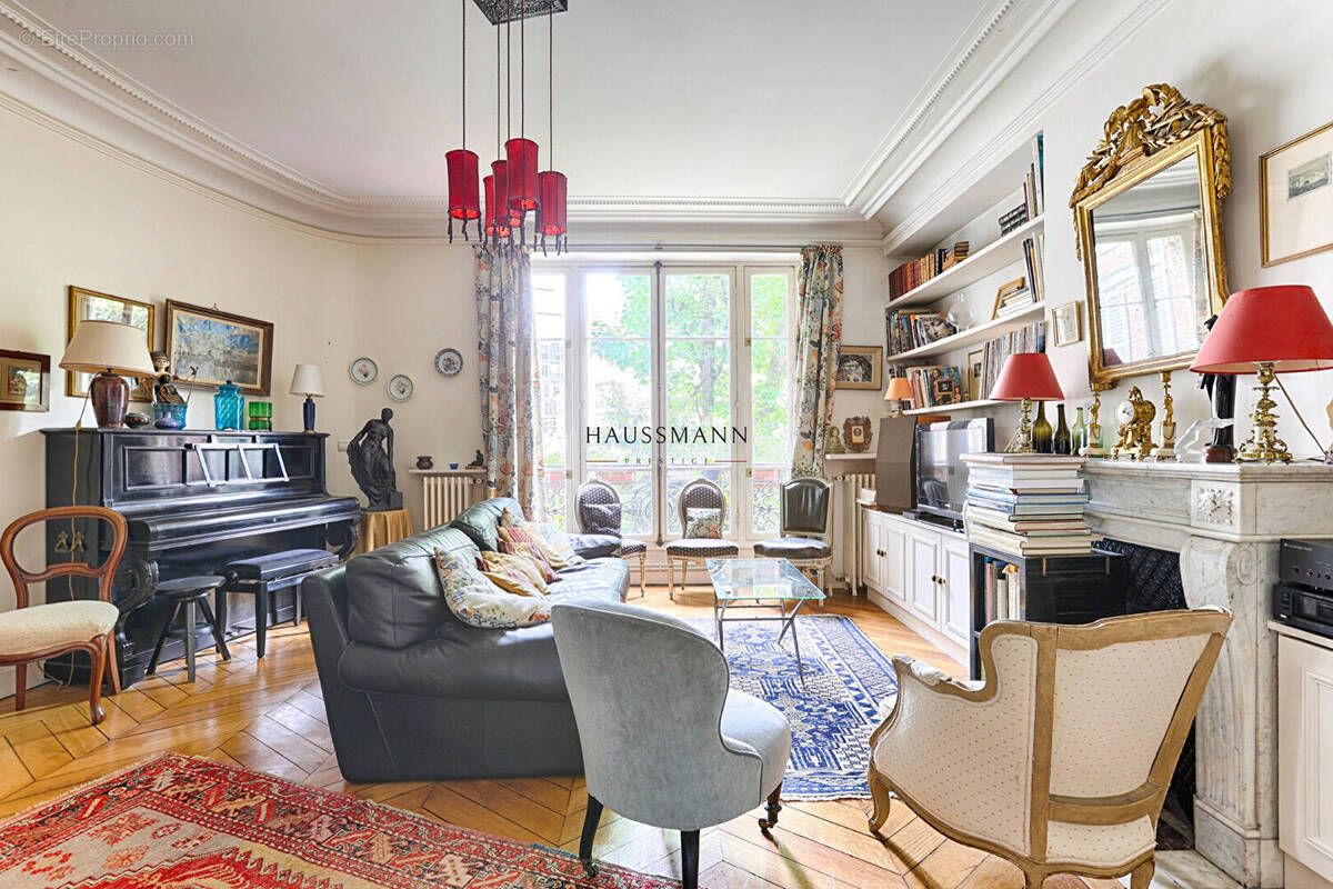 Appartement à PARIS-9E