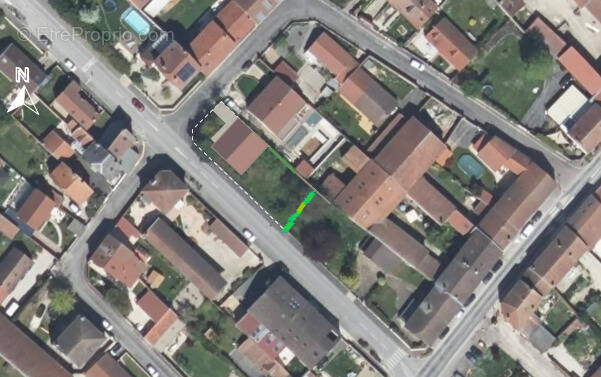 Terrain à BEINE-NAUROY