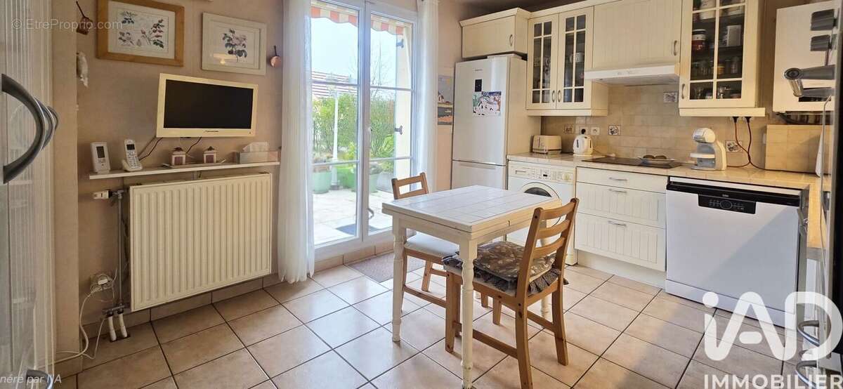 Photo 6 - Maison à BAILLY-ROMAINVILLIERS