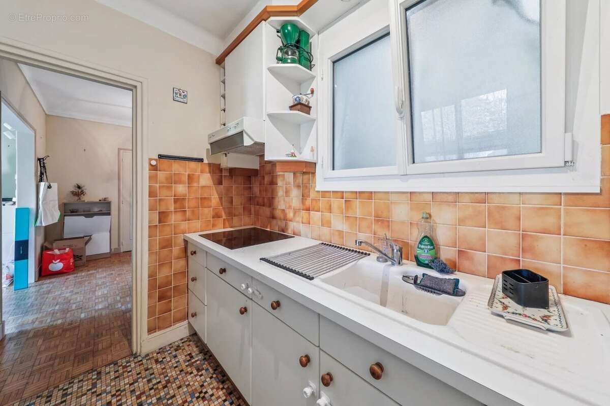 Appartement à NEUILLY-SUR-SEINE