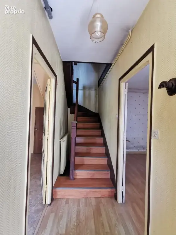 Maison 5 pièces 96 m² à vendre à Callac (22160) - photo 6