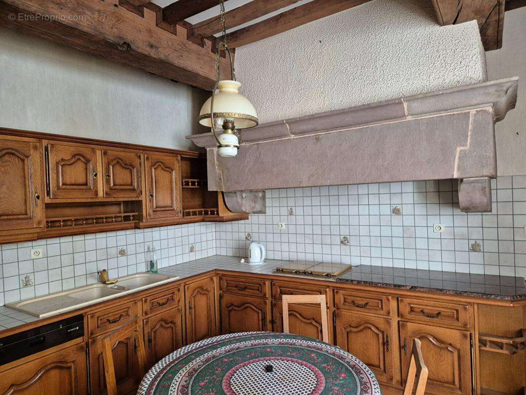 Maison à CONFLANS-SUR-LANTERNE