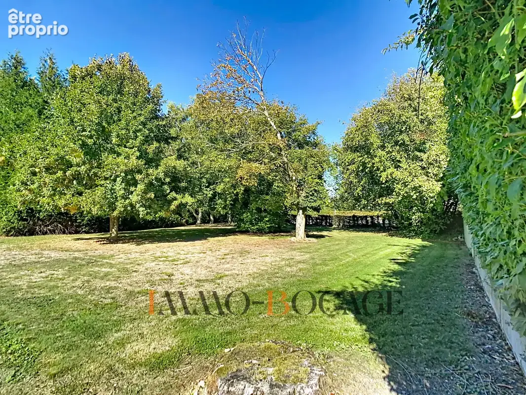 Vastes maison et dépendance sur 9000 m2 de terrain ! - photo 29