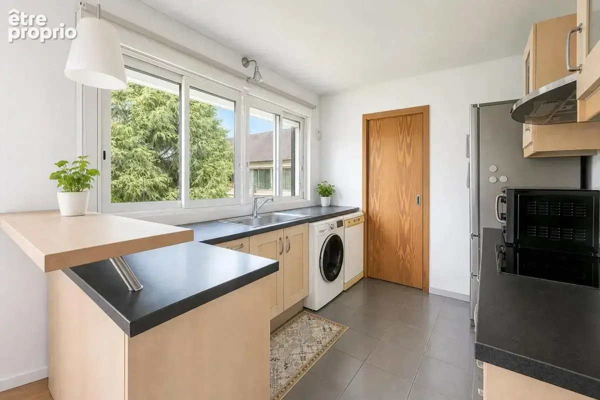 Appartement familial T5 de 112 m², Tours Nord, limite St Cyr - photo 8