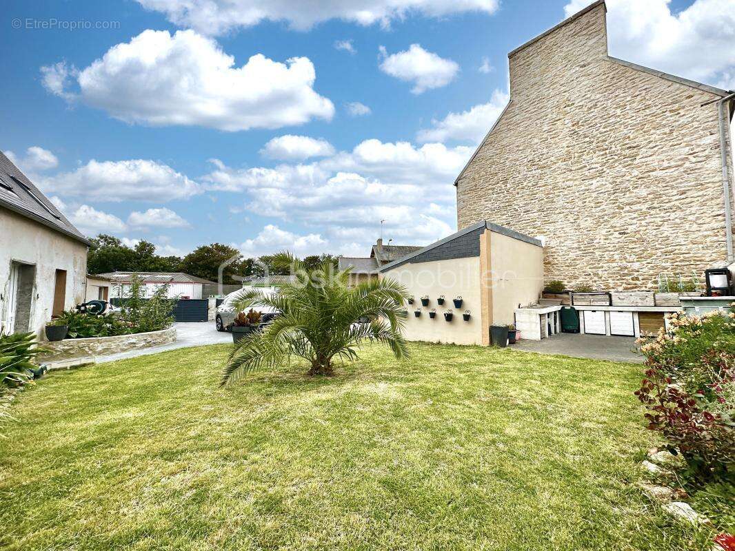 RARE À POULDREUZIC – 212 m² habitables – Dépendance – Jusqu'à 3 habitations indépendantes - photo 21