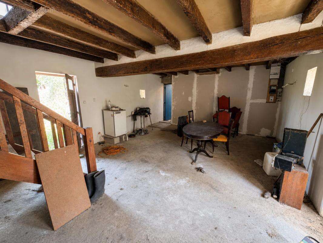 Maison de 2 pièce de 75 m² à Cléré-du-Bois - photo 2