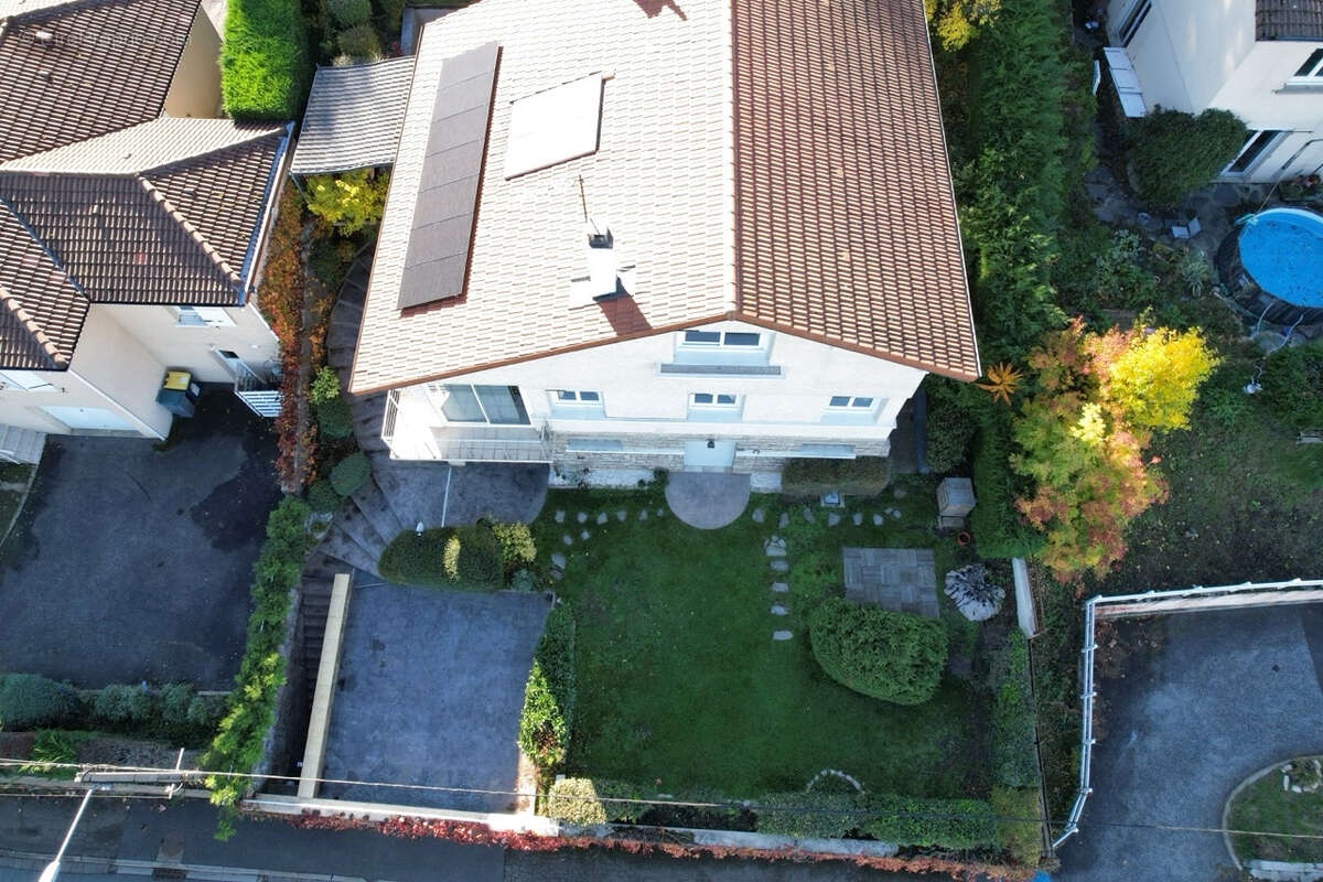 Maison à SAINT-GENEST-LERPT