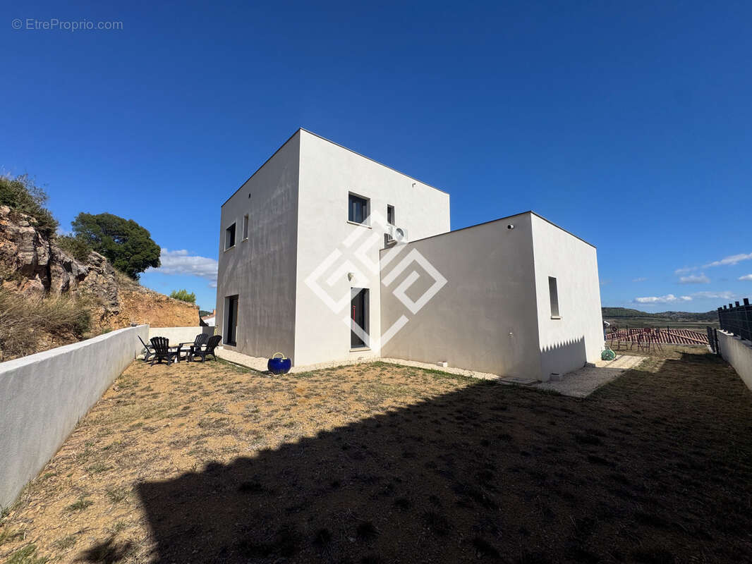 Maison à MONTREDON-DES-CORBIERES