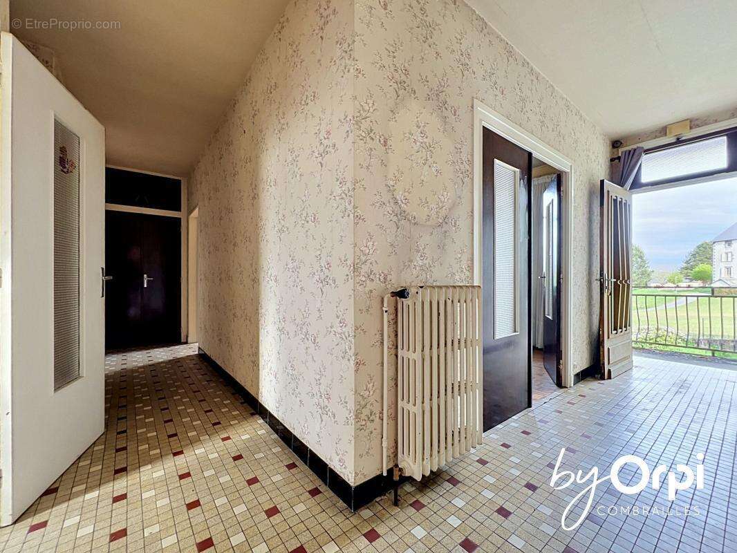 Maison à GOUTTIERES