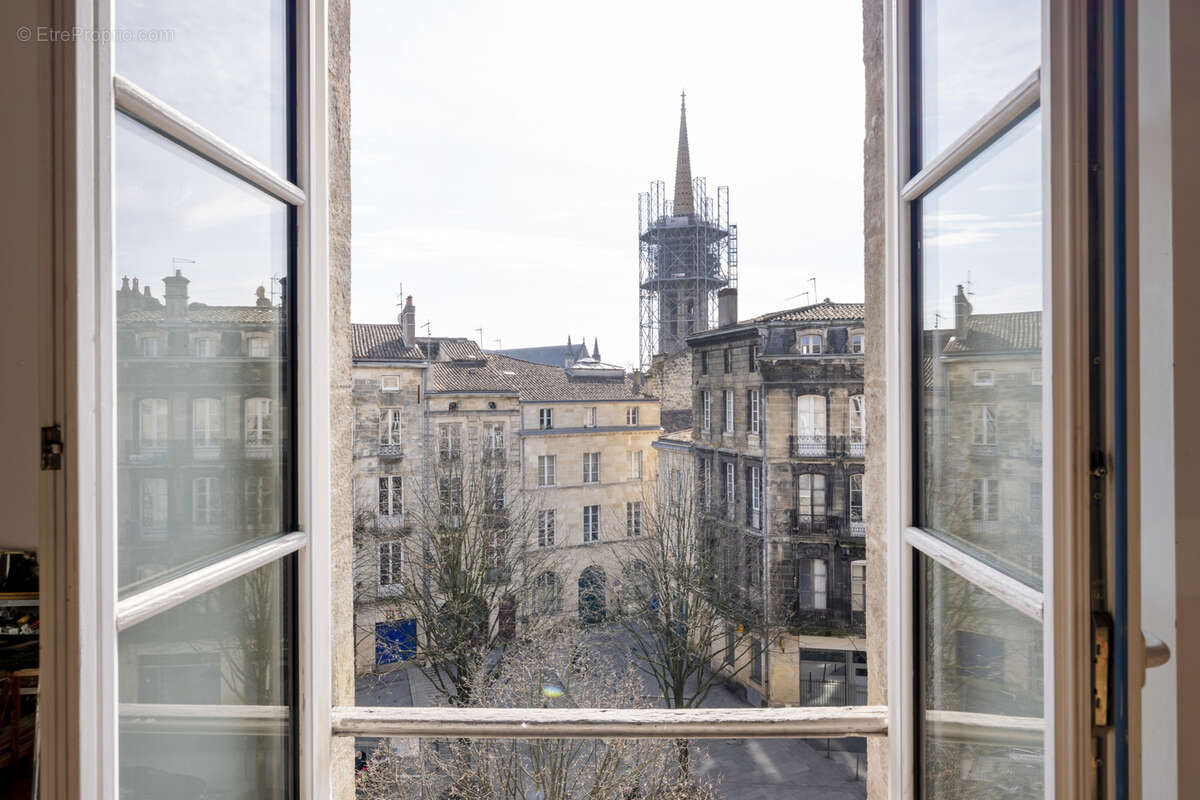Appartement à BORDEAUX