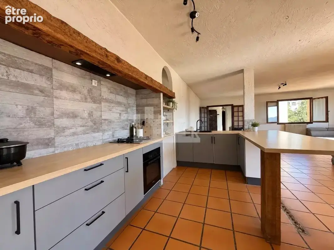 Bonson – villa individuelle 224 m² – 2 logements indépendants – vue panoramique - photo 9