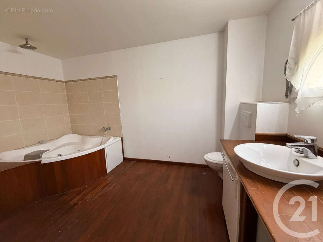 Maison à DAMMARTIN-EN-GOELE