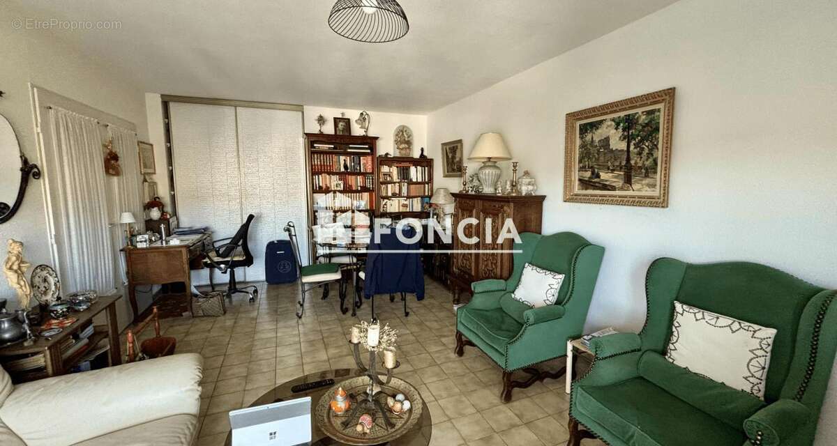 Appartement à HYERES