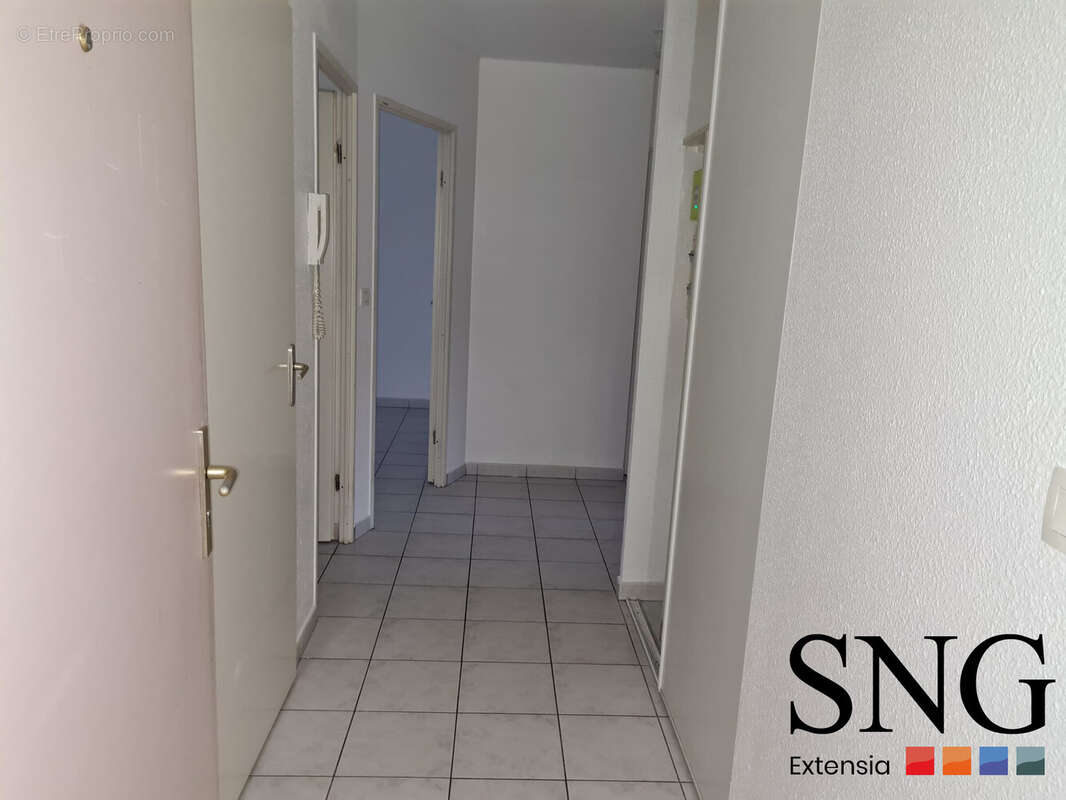 entrée du logement - Appartement à SAINT-QUENTIN