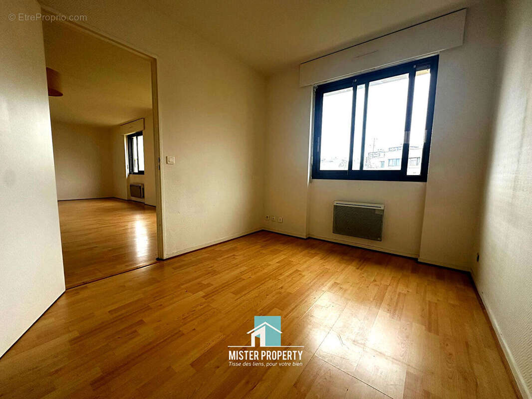 Appartement à PARIS-19E