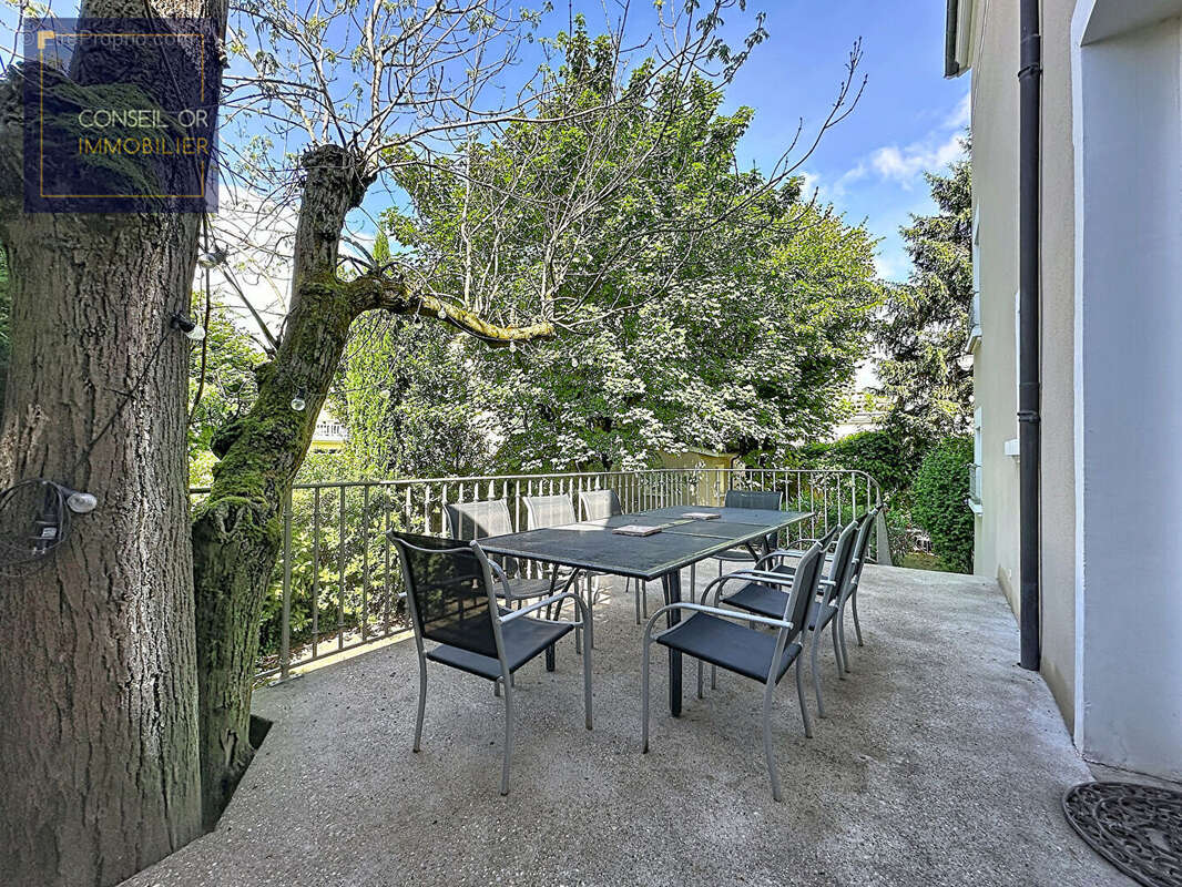 Maison à OULLINS