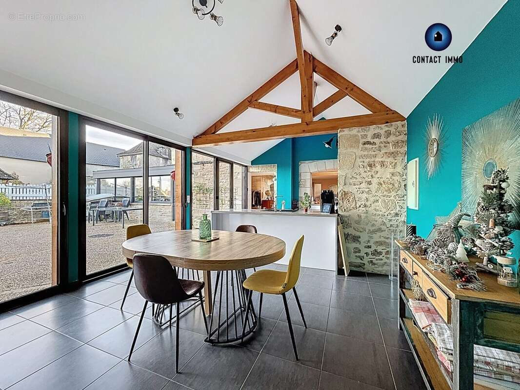 Maison à BEAUREGARD-DE-TERRASSON