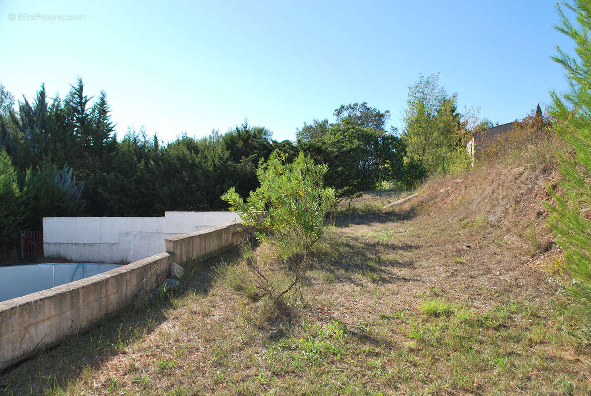 Terrain à VILLECROZE