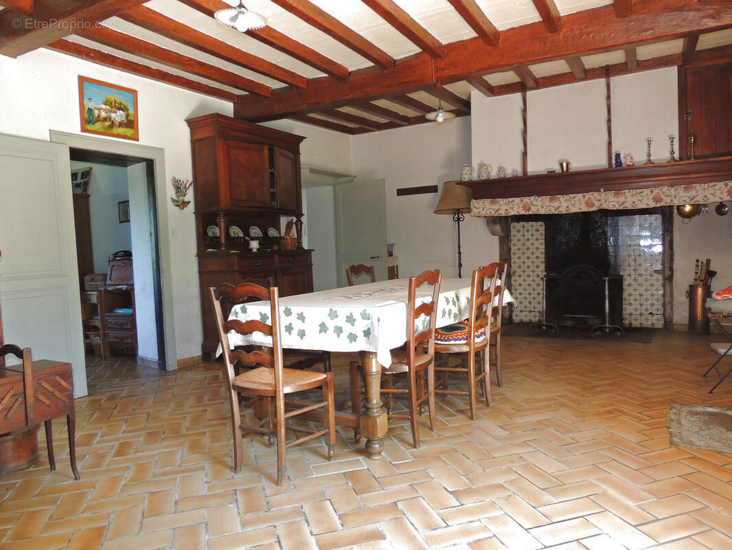Maison à CASTAGNEDE