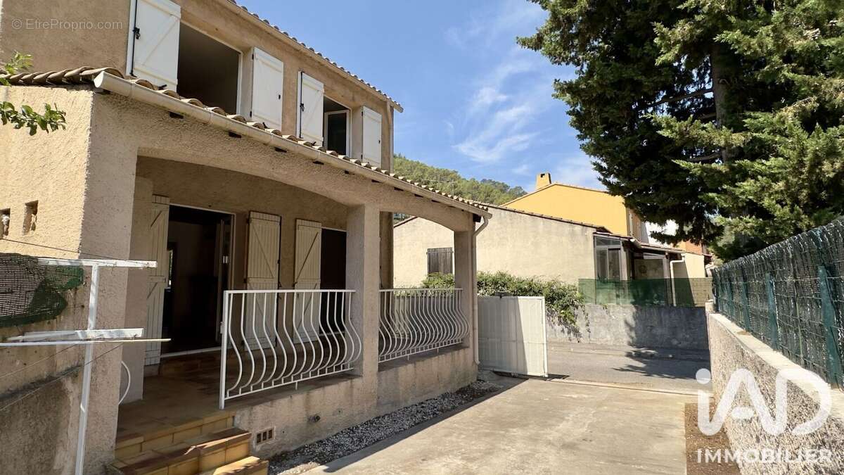 Photo 2 - Maison à SOLLIES-TOUCAS