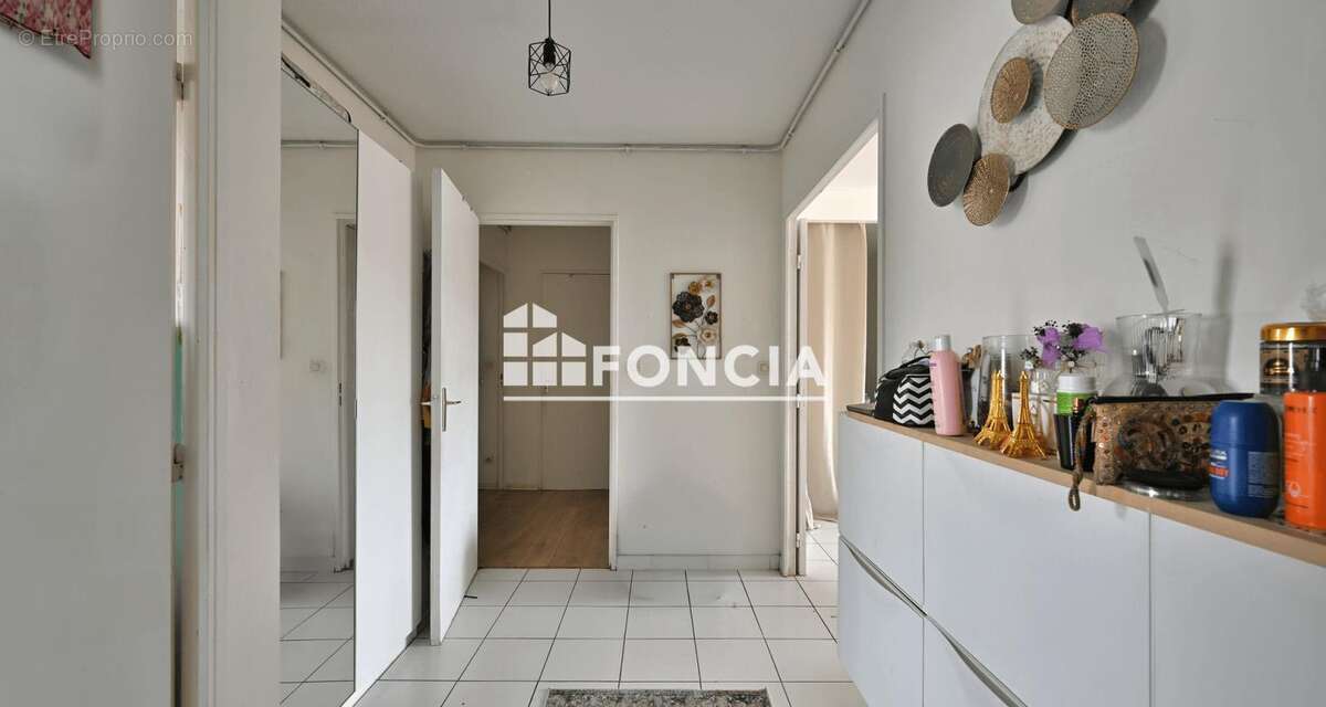 T3 avec terrasse et box – Locataire en place – Idéal investisseur - photo 3