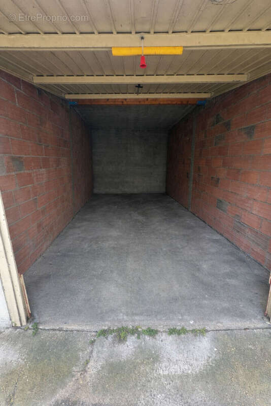 Parking à ISSY-LES-MOULINEAUX