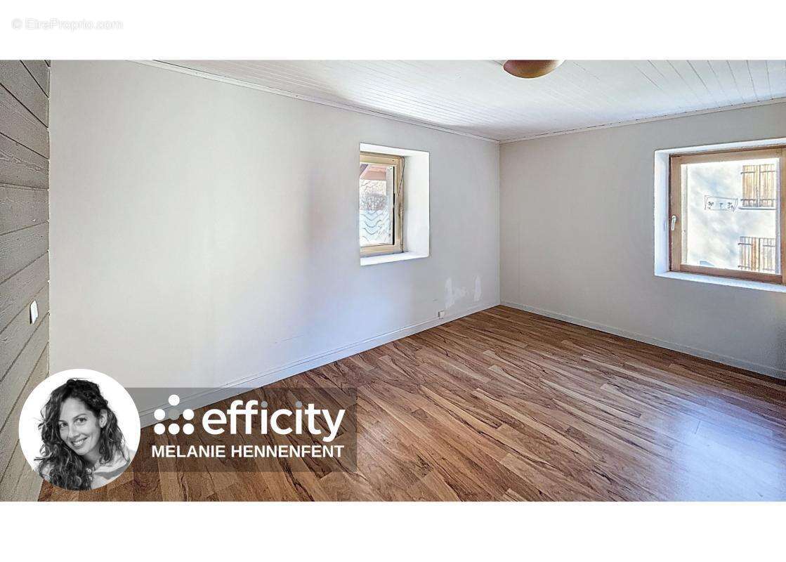 Appartement à AMANCY