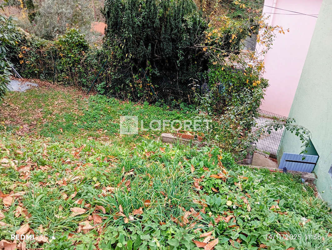 Maison à SAINT-LAURENT-DE-CERDANS