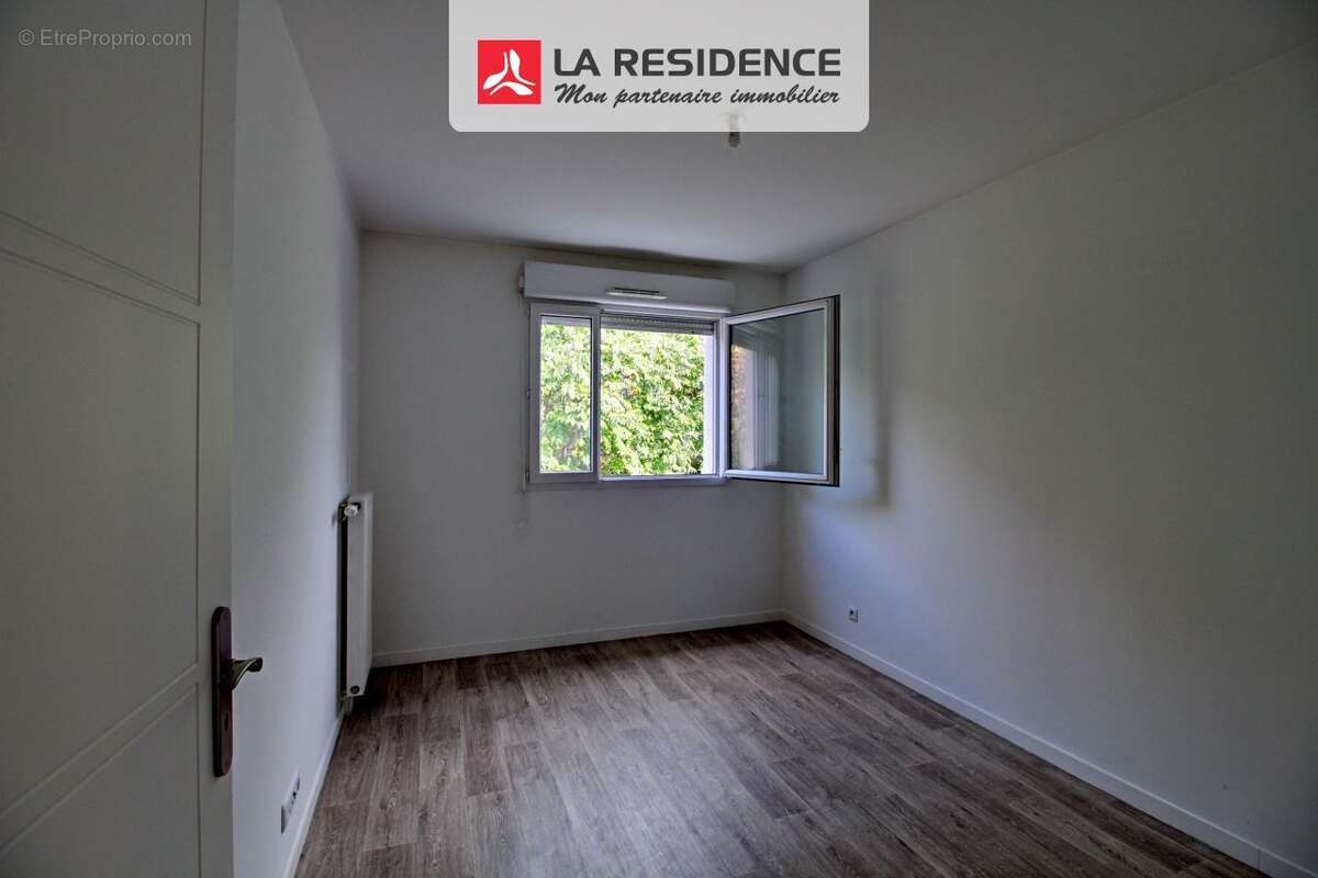 Appartement à LES MUREAUX