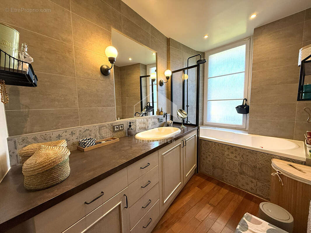 Maison à BRIE-COMTE-ROBERT