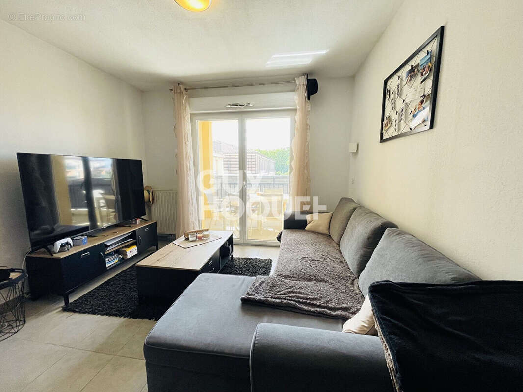 Appartement à JUVIGNAC