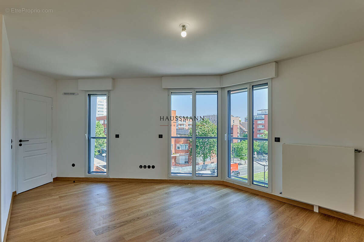 Appartement à PARIS-17E