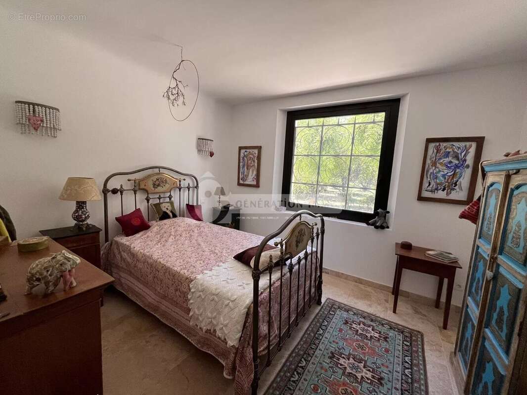 Maison à FONTVIEILLE