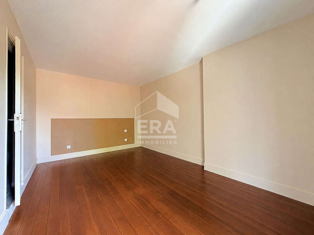Maison à LA COURONNE