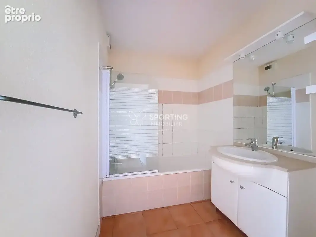 Appartement T3 lumineux avec balcon et parkings  Résidence récente à Escassefort - photo 7