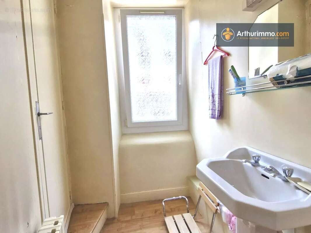 Maison à MONTFERRIER