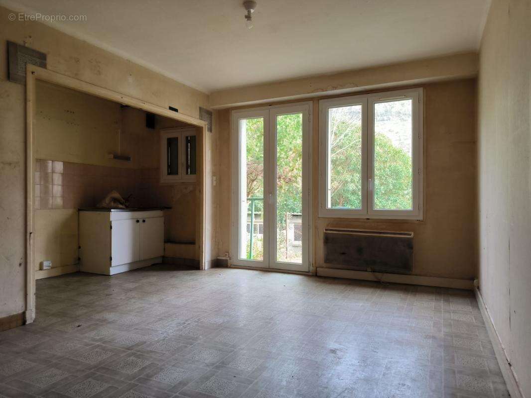 Maison à FLAVIAC