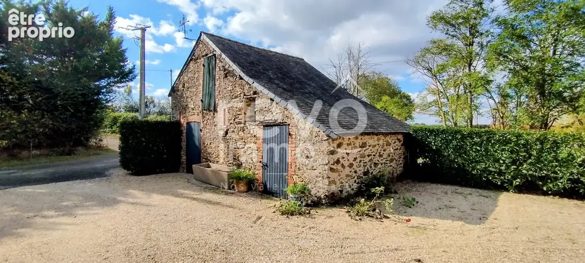 Mozé sur Louet, longère de charme entièrement restaurée sur un terrain 7750 m² - photo 7