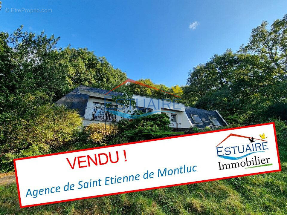 Maison à SAINT-ETIENNE-DE-MONTLUC
