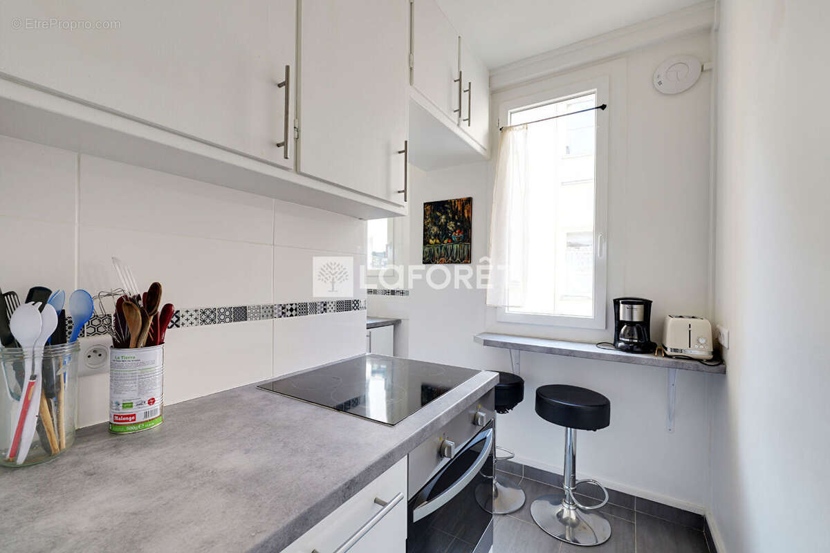 Appartement à PARIS-14E